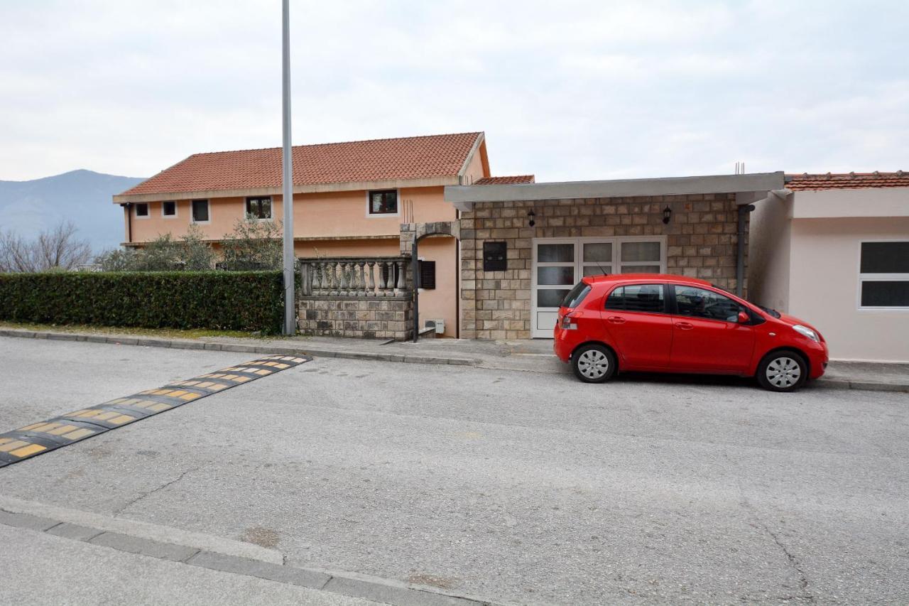 Modern Seaside Escape - Stunning Sea View - Private & Stylish Apartment Kotor Bagian luar foto
