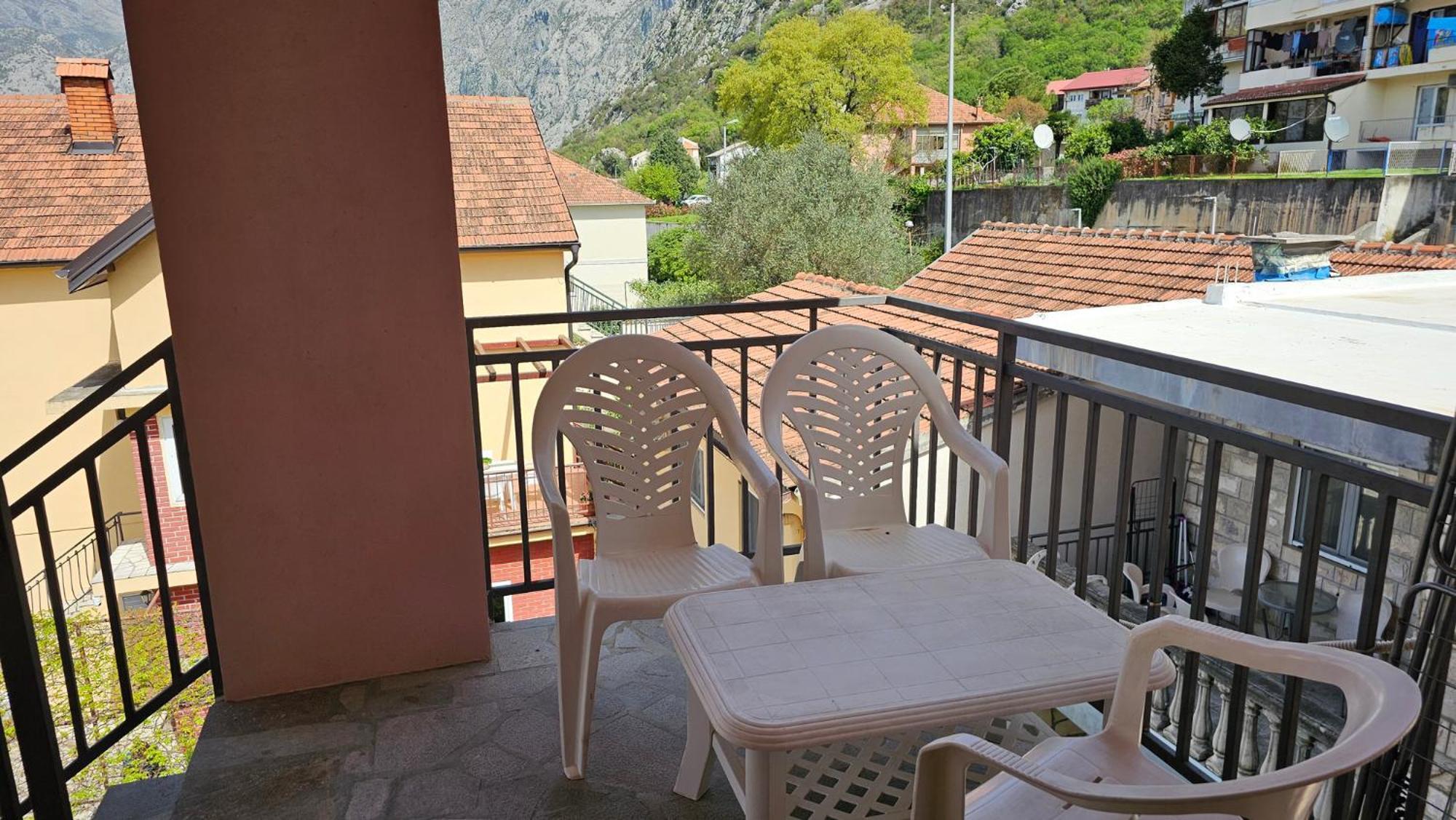 Modern Seaside Escape - Stunning Sea View - Private & Stylish Apartment Kotor Bagian luar foto