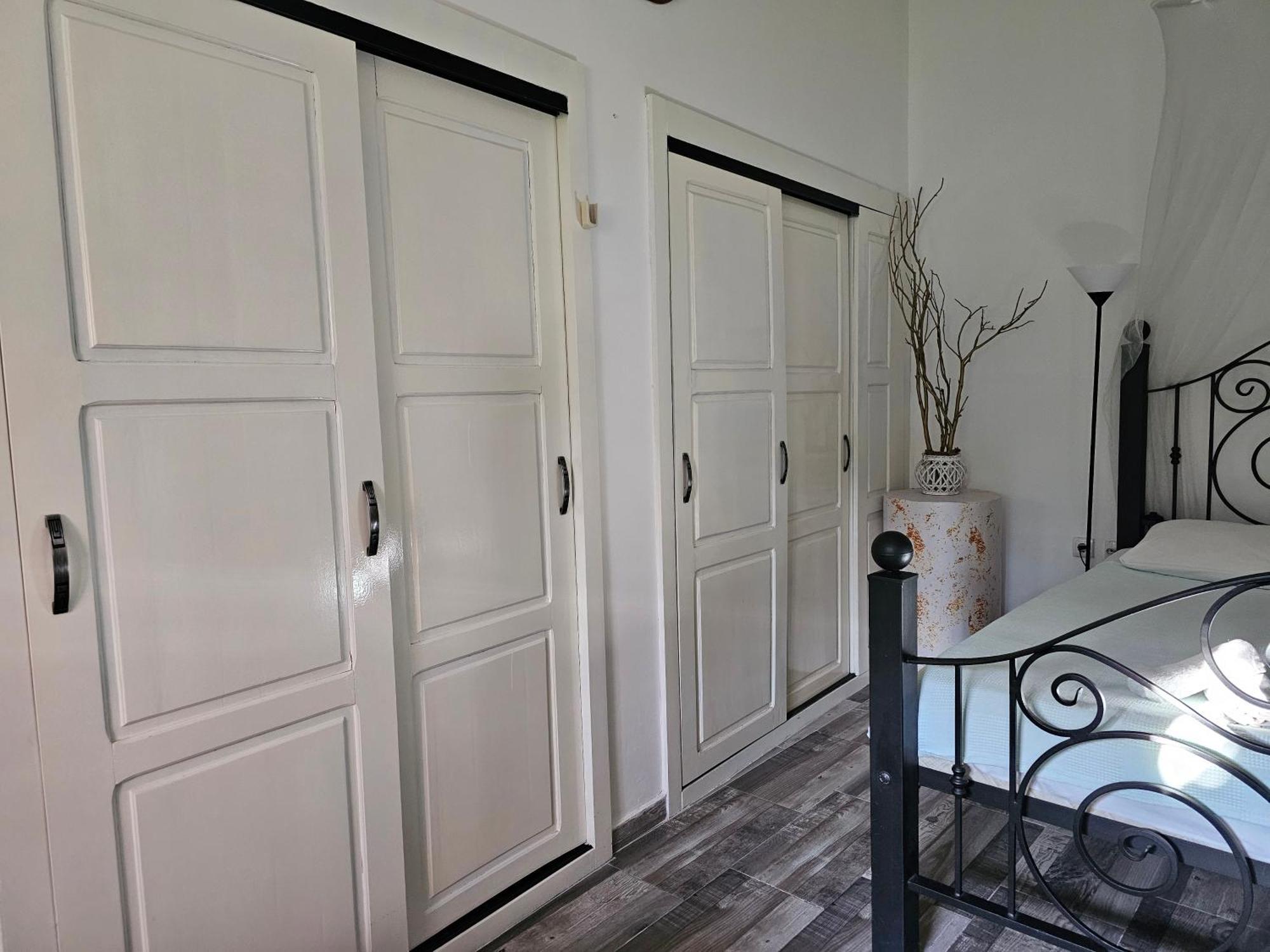 Modern Seaside Escape - Stunning Sea View - Private & Stylish Apartment Kotor Bagian luar foto