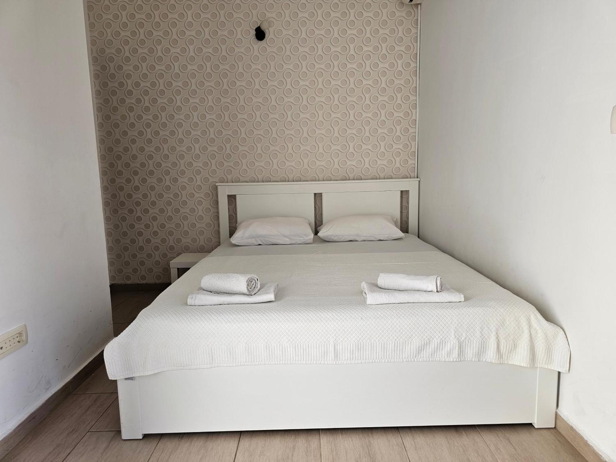 Modern Seaside Escape - Stunning Sea View - Private & Stylish Apartment Kotor Bagian luar foto