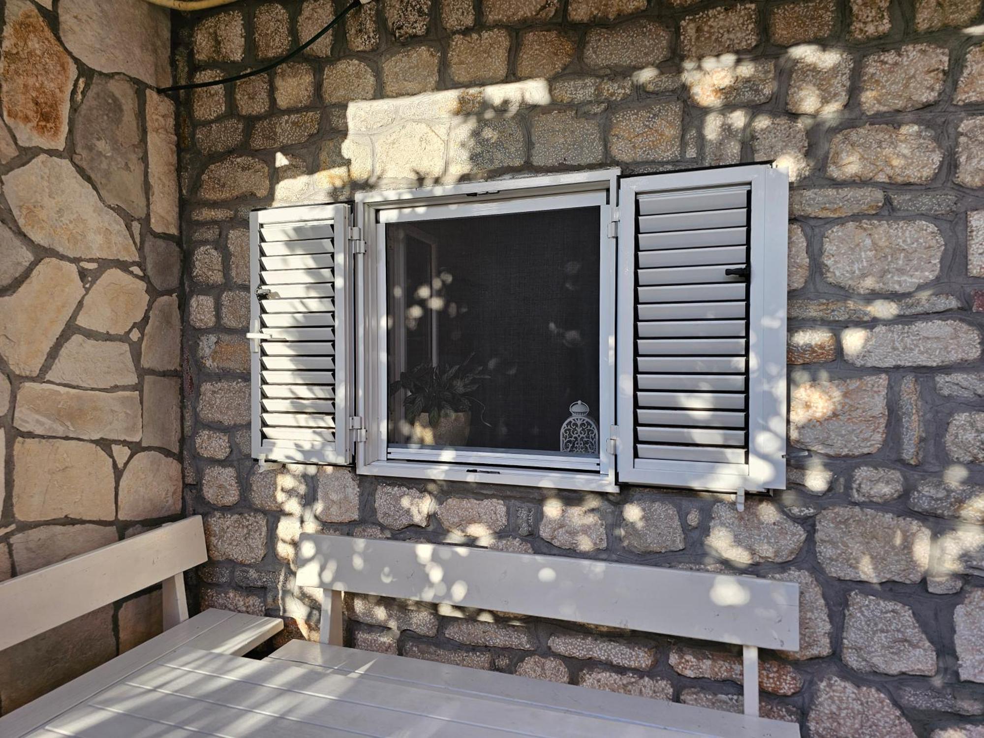 Modern Seaside Escape - Stunning Sea View - Private & Stylish Apartment Kotor Bagian luar foto